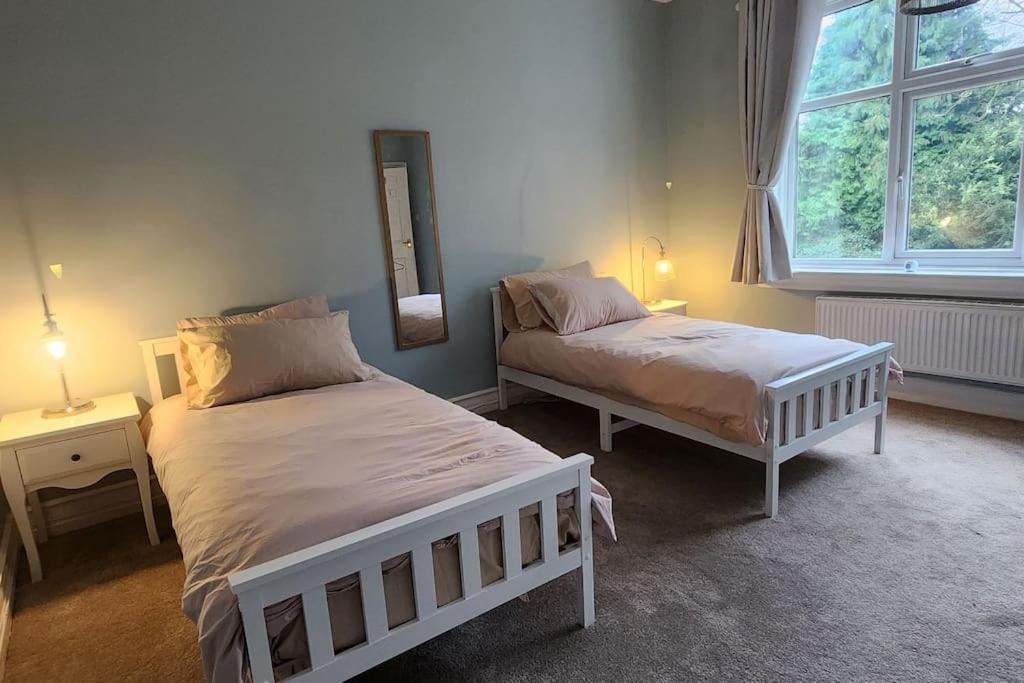 Spacious Guest Flat Near Roundhay Park Leeds  Exterior foto